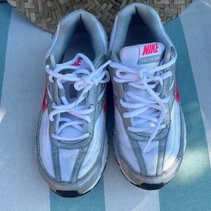 Nike Initiator Running Sneakers Women’s 7.5 White